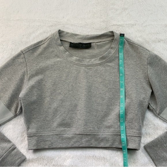 Like New Norma Kamali Gray Crop Reflective Sweatshirt Top - Picture 3 of 6